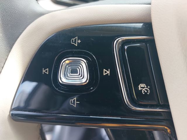 Used 2023 Lincoln Corsair AWD w/ Equipment Group 101A image 17