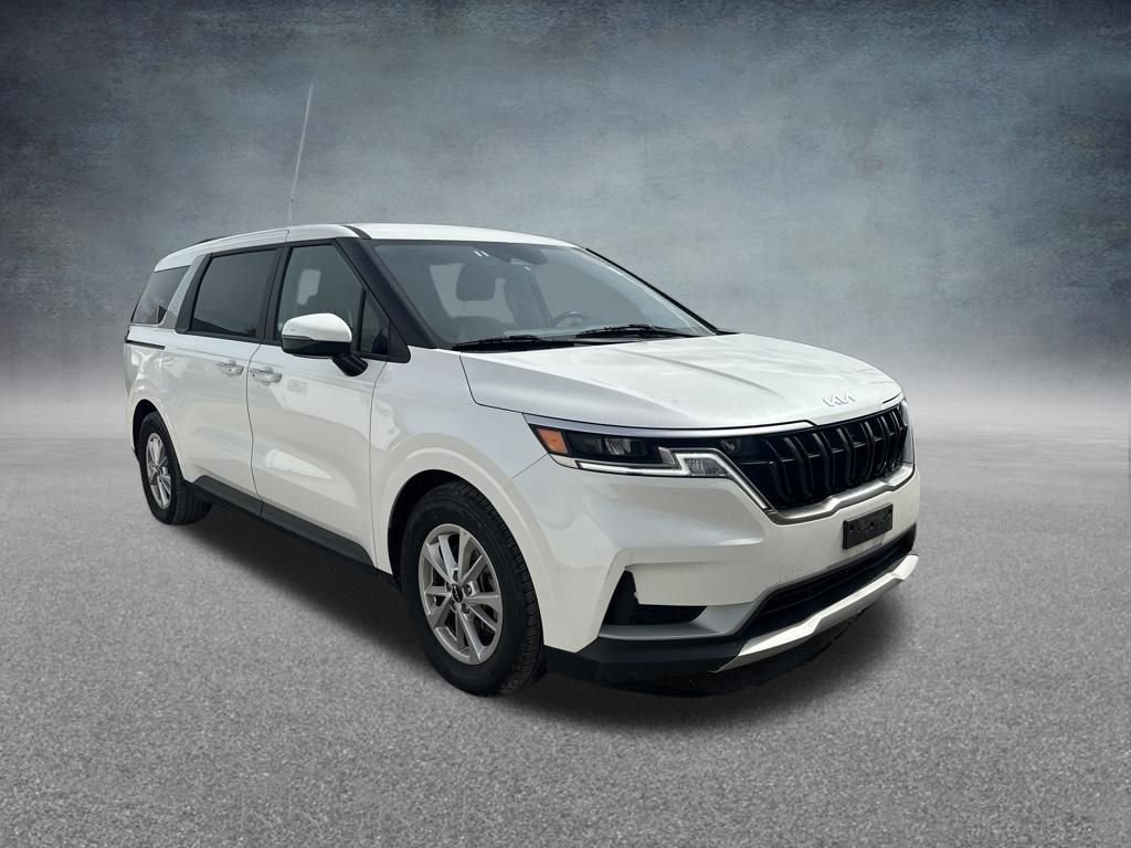 Used 2024 Kia Carnival LX image 9