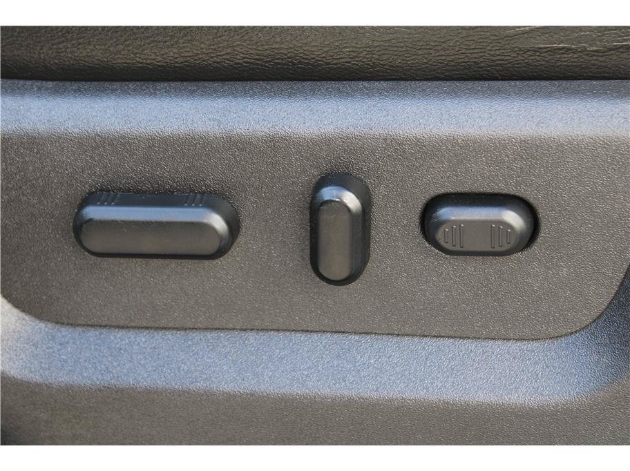 Used 2013 Ford F350 Lariat AWD/4WD image 12