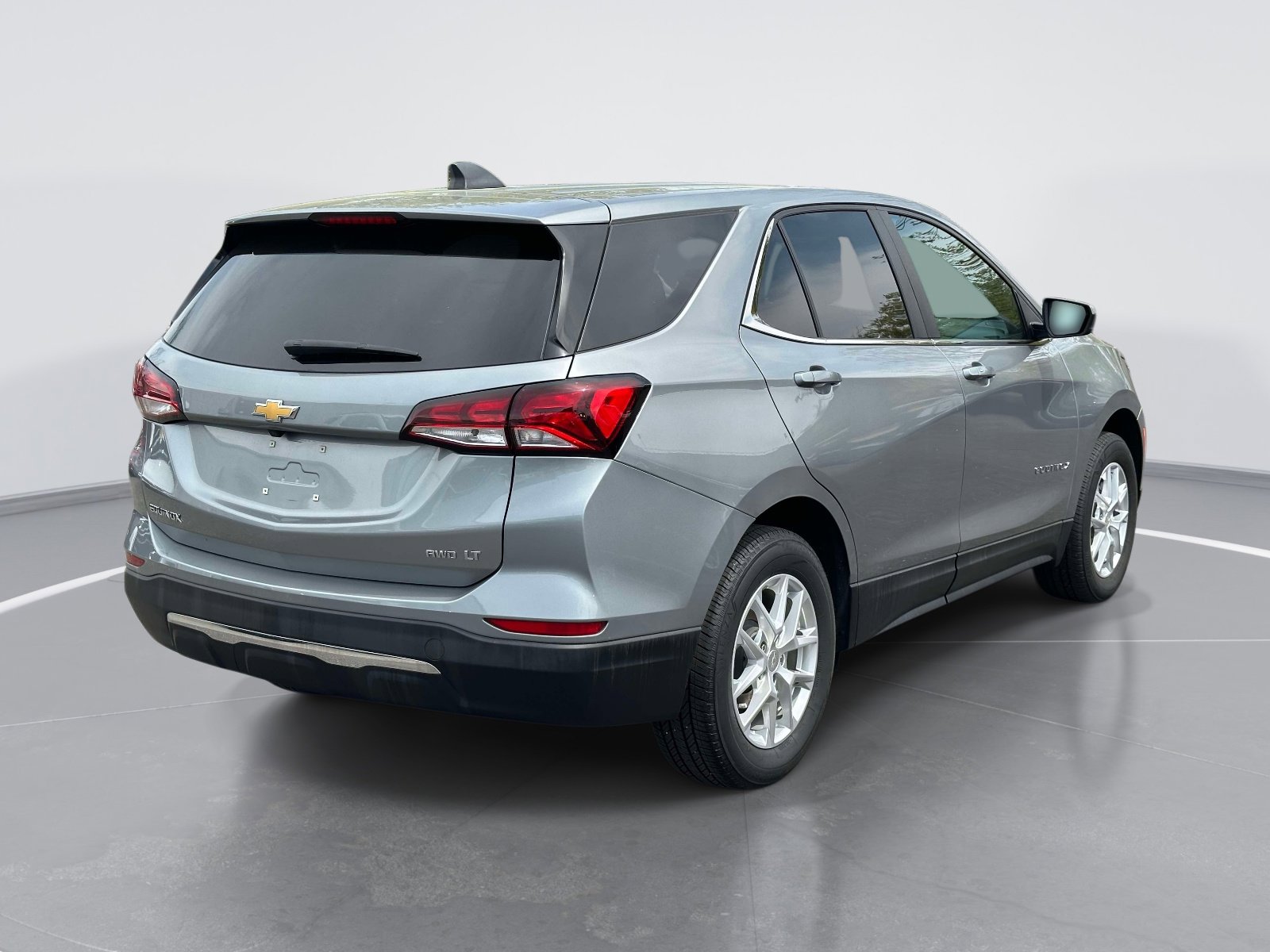 Used 2023 Chevrolet Equinox LT AWD/4WD image 5
