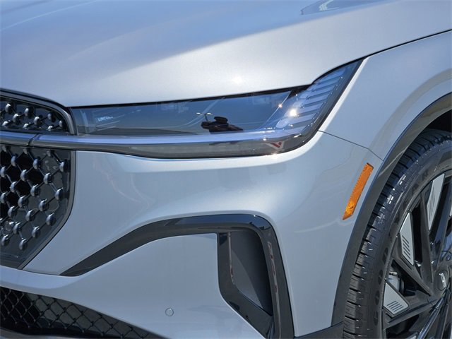 New 2025 Lincoln Nautilus Reserve w/ Jet Appearance Package image 8