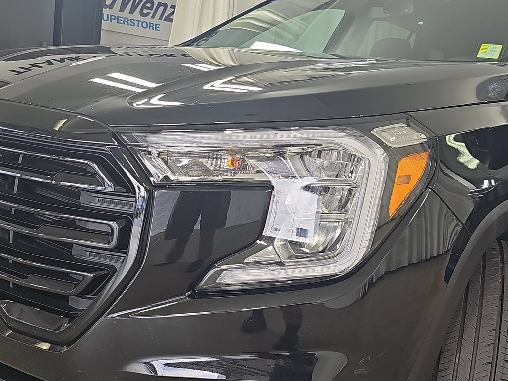 Certified 2023 GMC Terrain SLE w/ Driver Convenience Package FWD image 36