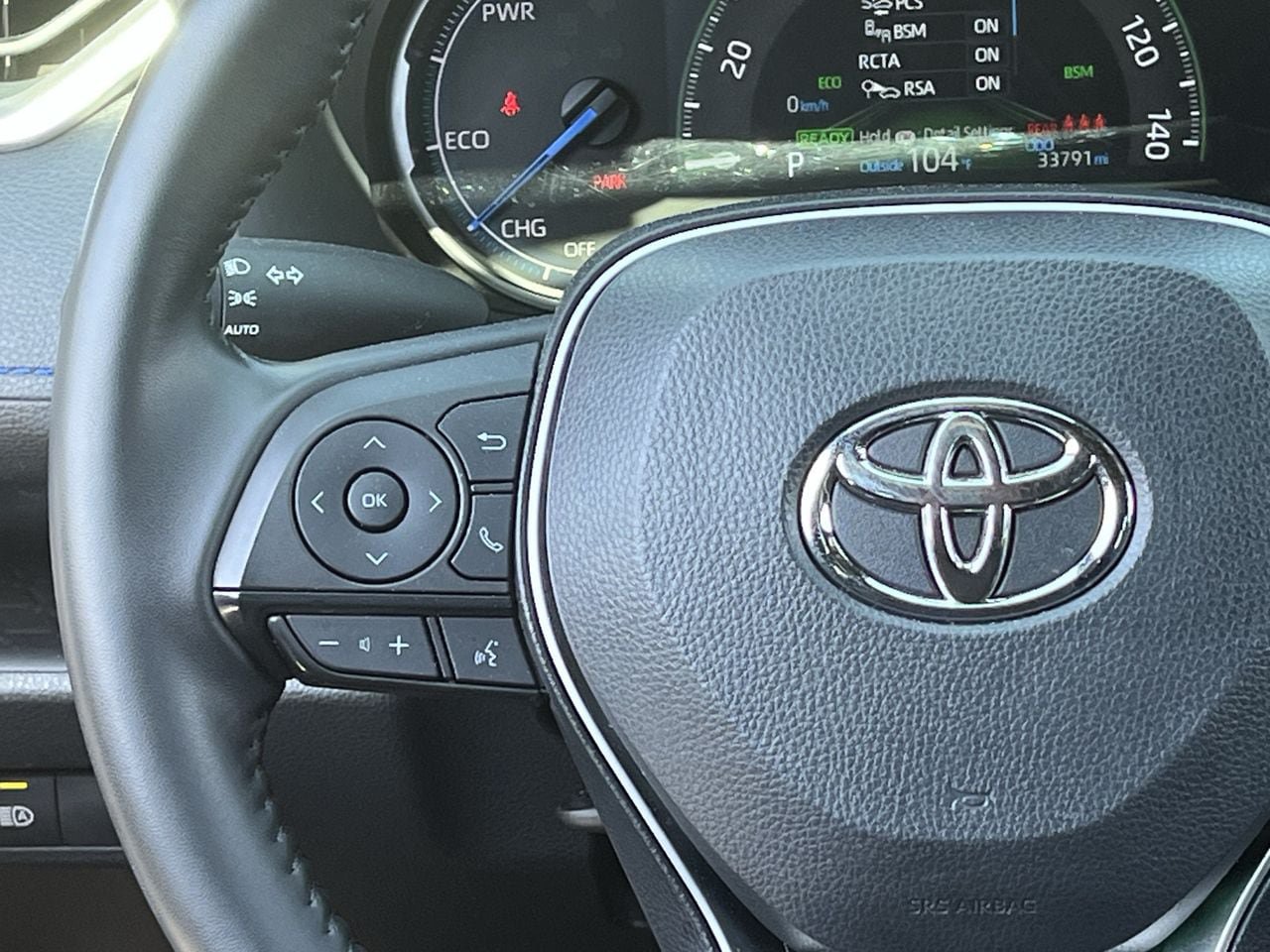 Used 2025 Toyota RAV4 SE AWD/4WD image 12