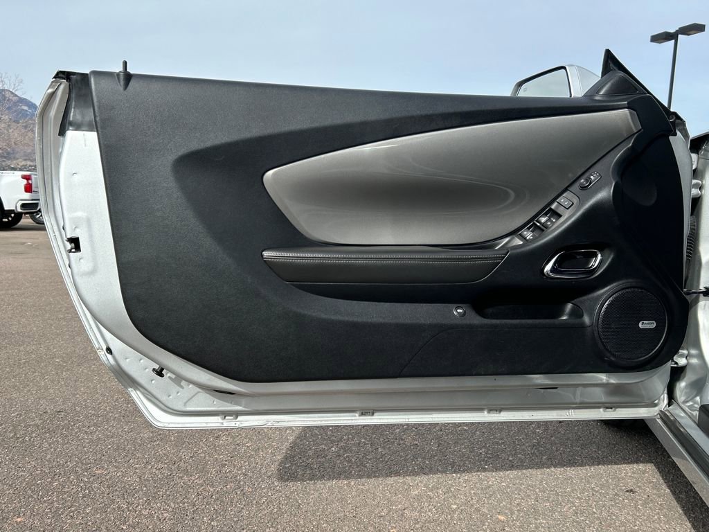 Used 2015 Chevrolet Camaro SS w/ RS Package image 28