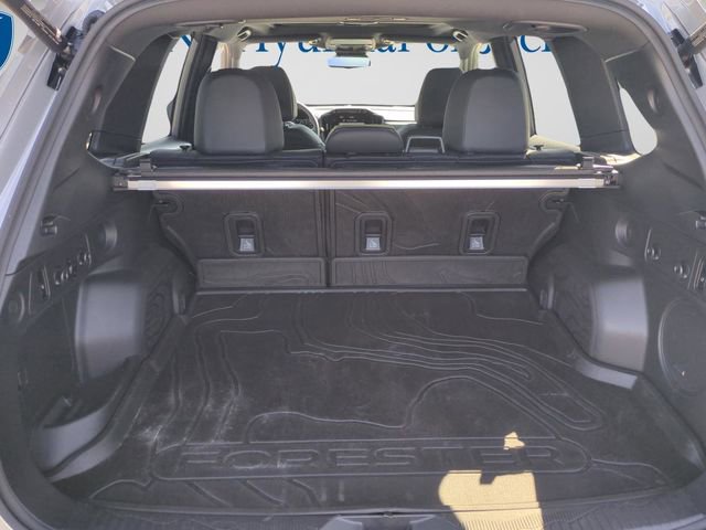 Used 2025 Subaru Forester Touring AWD/4WD image 19