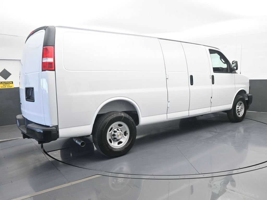 New 2026 Chevrolet Express 2500 Extended w/ Driver Convenience Package RWD image 6
