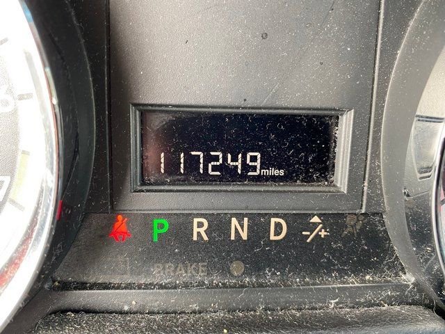 Used 2017 Dodge Grand Caravan SXT w/ Driver Convenience Group image 9