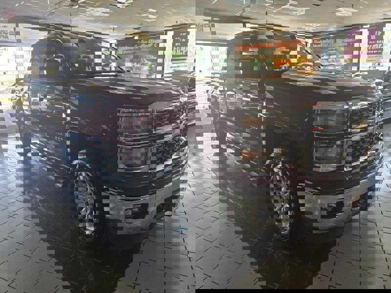 Used 2014 Chevrolet Silverado 1500 LT w/ All Star Edition AWD/4WD image 3