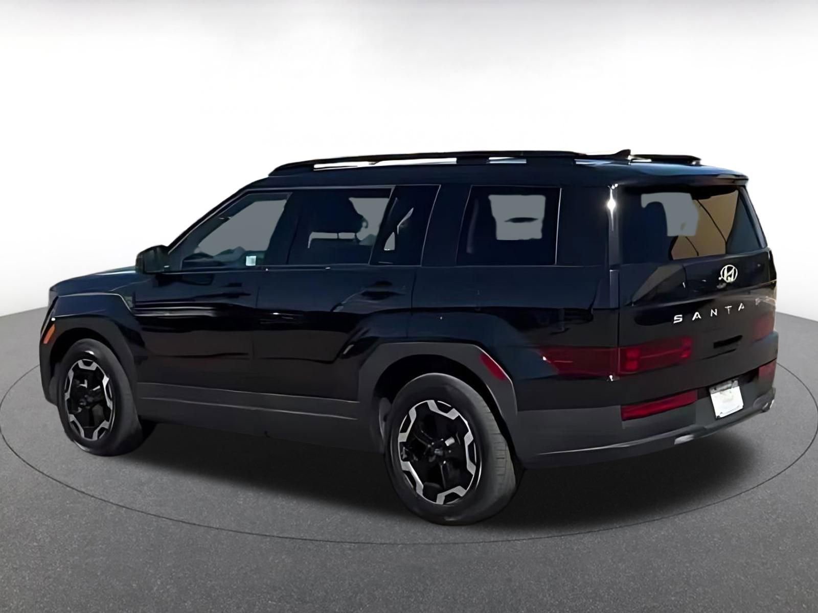 Used 2025 Hyundai Santa Fe SEL image 7