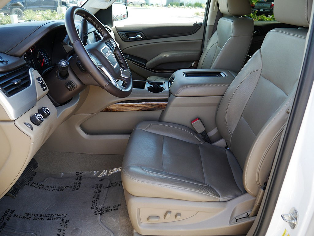 Used 2019 GMC Yukon XL SLT w/ Open Road Package AWD/4WD image 10