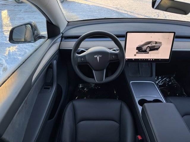 Used 2023 Tesla Model Y Long Range image 5