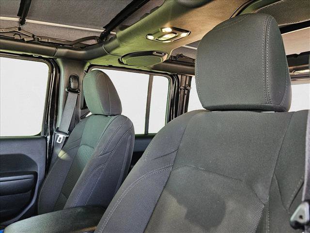 Used 2022 Jeep Wrangler Unlimited Sport image 16