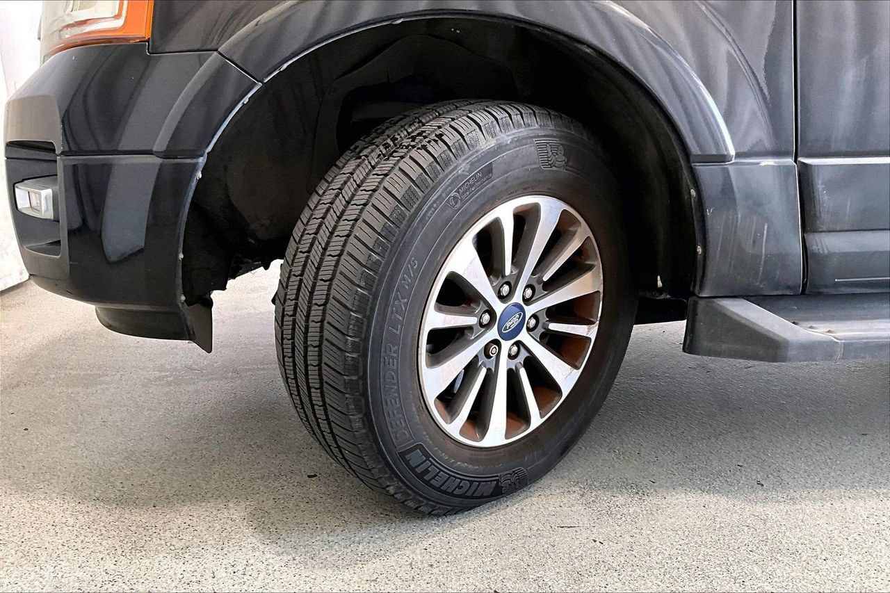 Used 2016 Ford Expedition XLT RWD image 20