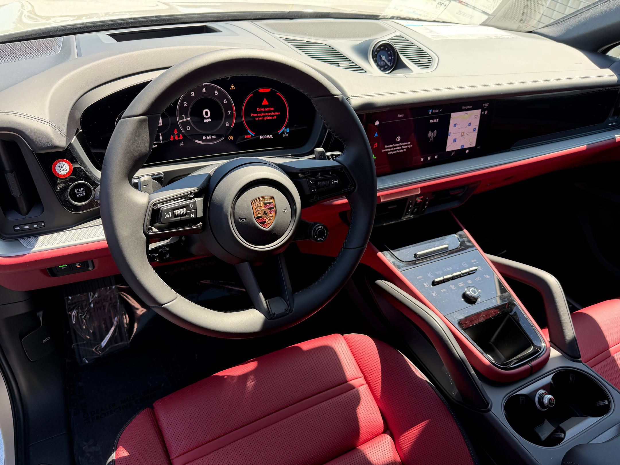 New 2026 Porsche Cayenne Coupe AWD/4WD image 4