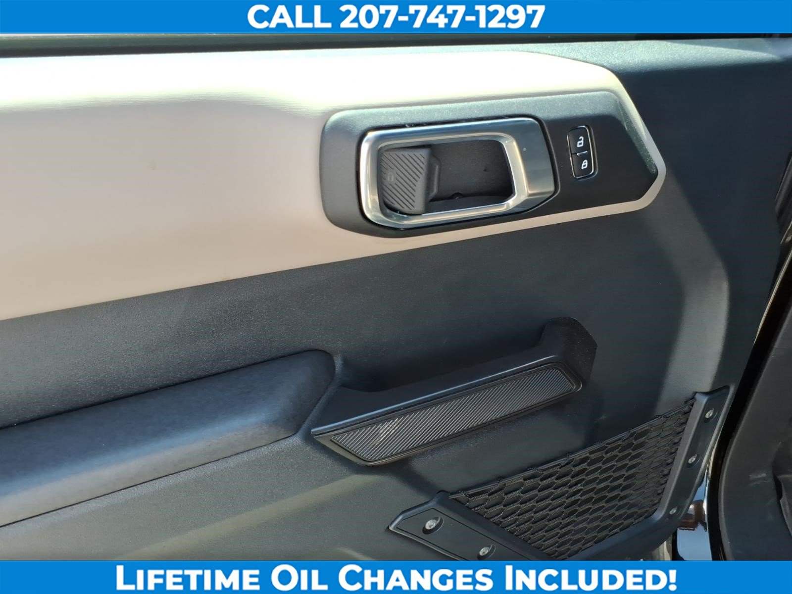 Used 2024 Ford Bronco Wildtrak AWD/4WD image 12