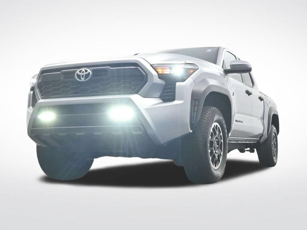 Used 2025 Toyota Tacoma TRD Off-Road AWD/4WD image 38