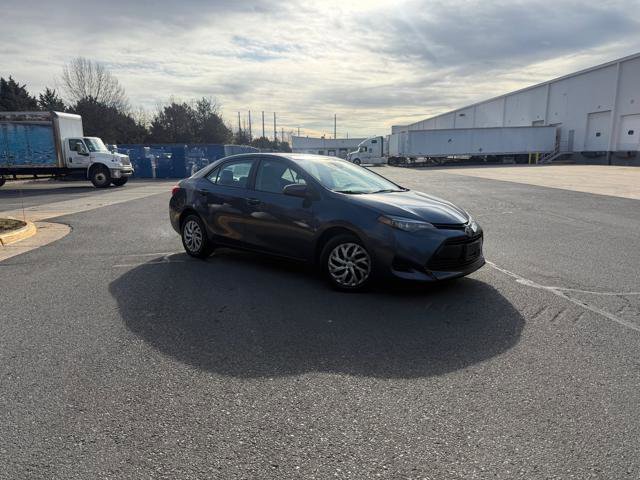 Used 2017 Toyota Corolla LE image 2