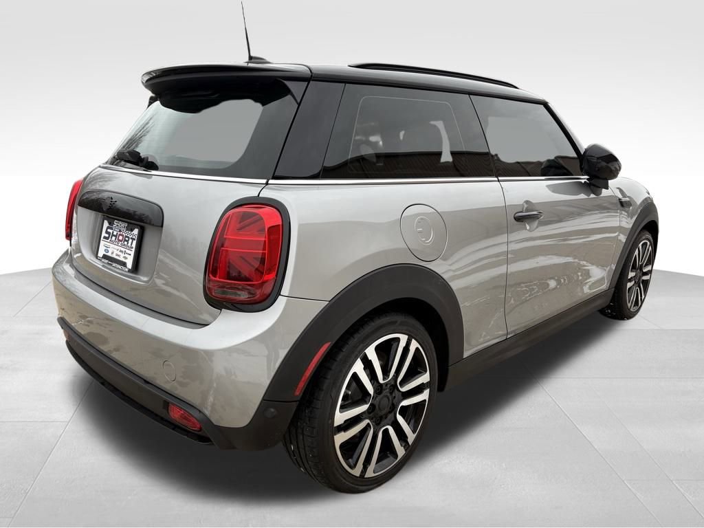 Used 2024 MINI Cooper SE image 5