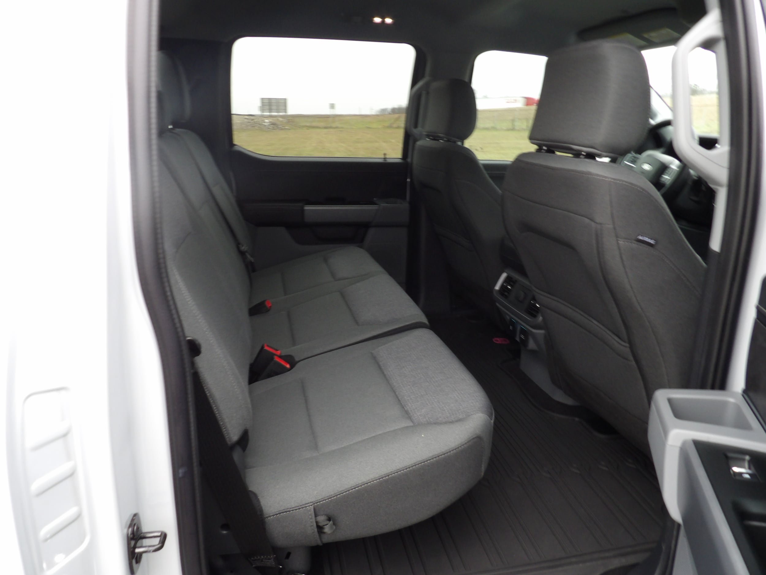 Used 2025 Ford F150 XLT w/ Equipment Group 302A MID AWD/4WD image 9