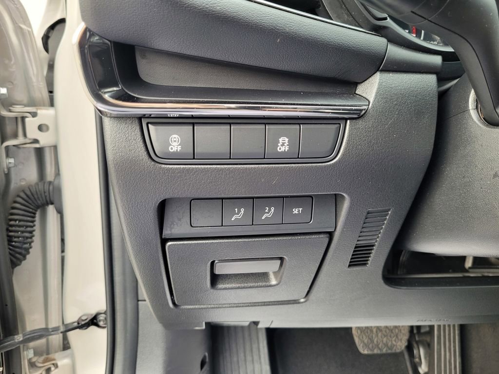 Used 2023 MAZDA MAZDA3 s image 24