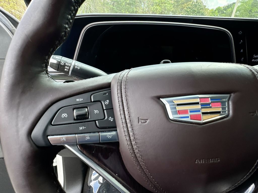 Used 2021 Cadillac Escalade Sport Platinum image 17
