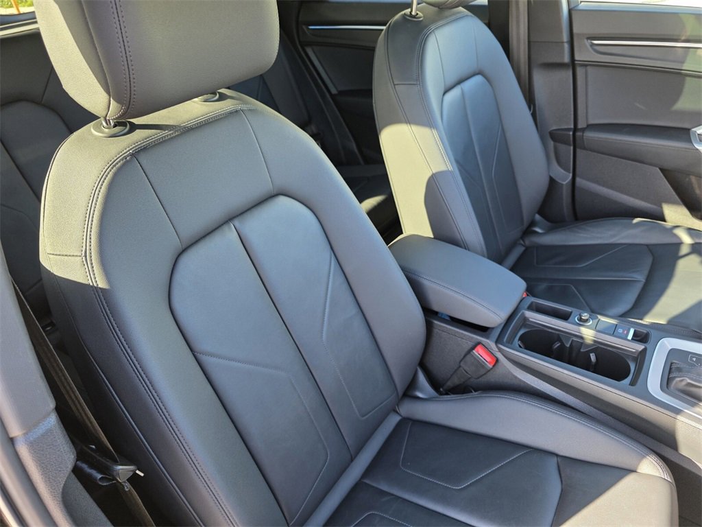 Used 2022 Audi Q3 2.0T Premium Plus image 33