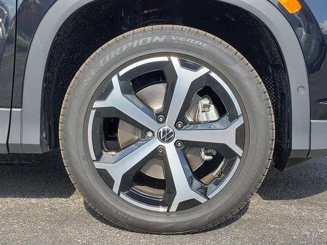 New 2026 Volkswagen Tiguan SE image 12