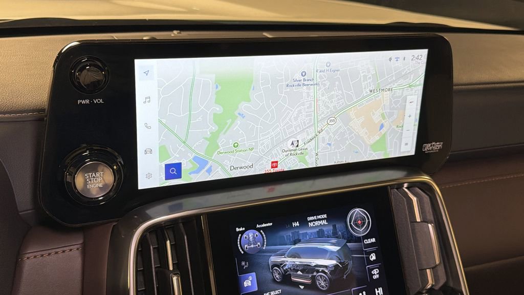 Certified 2024 Lexus LX 600 4WD w/ Appearance Package image 36