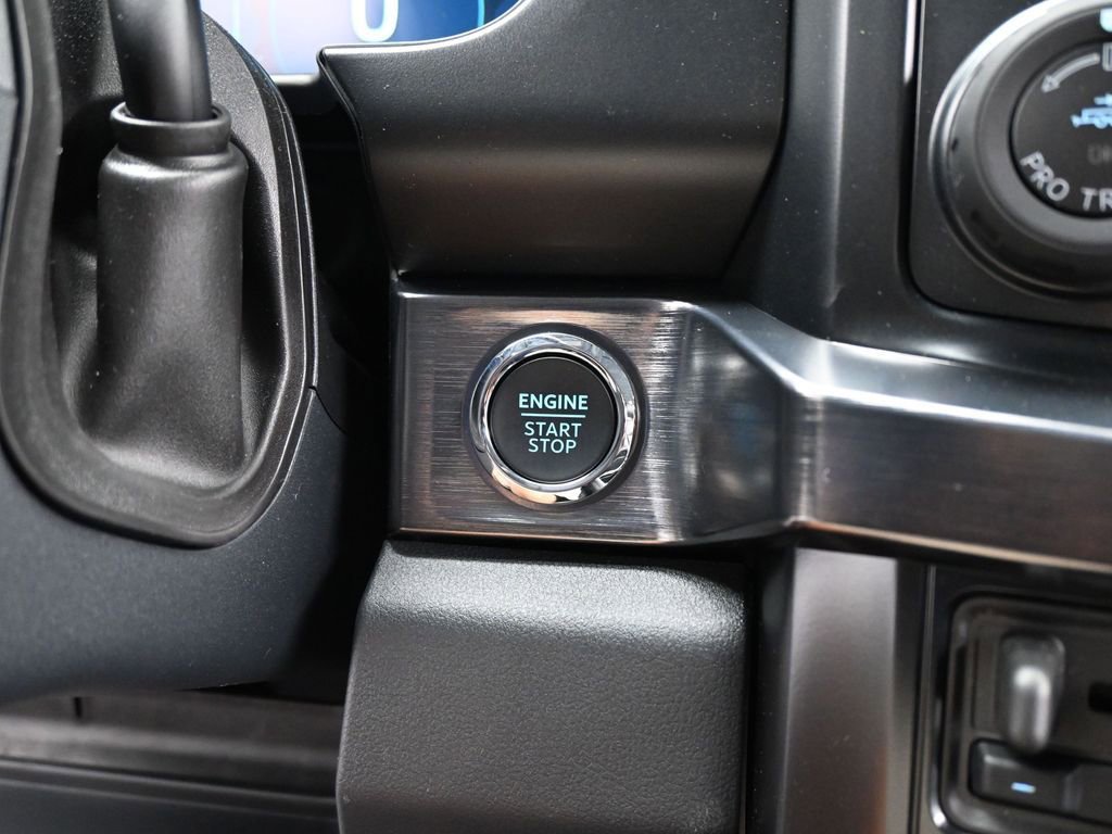 New 2025 Ford F250 Lariat w/ Lariat Ultimate Package image 18