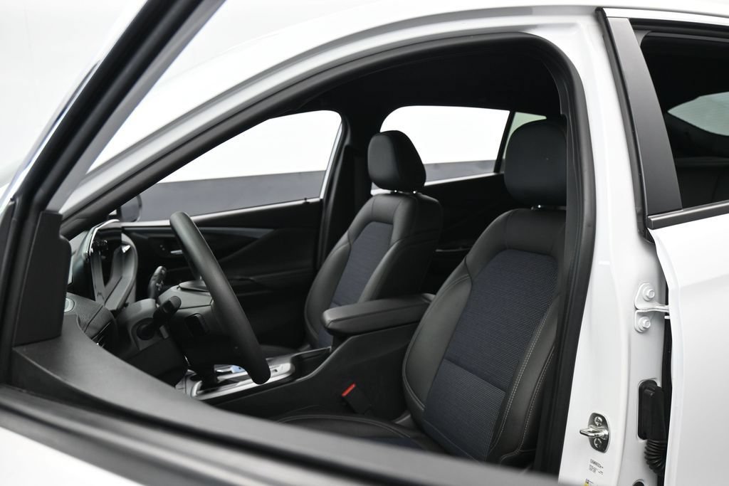 Used 2025 Buick Envista Preferred FWD image 10