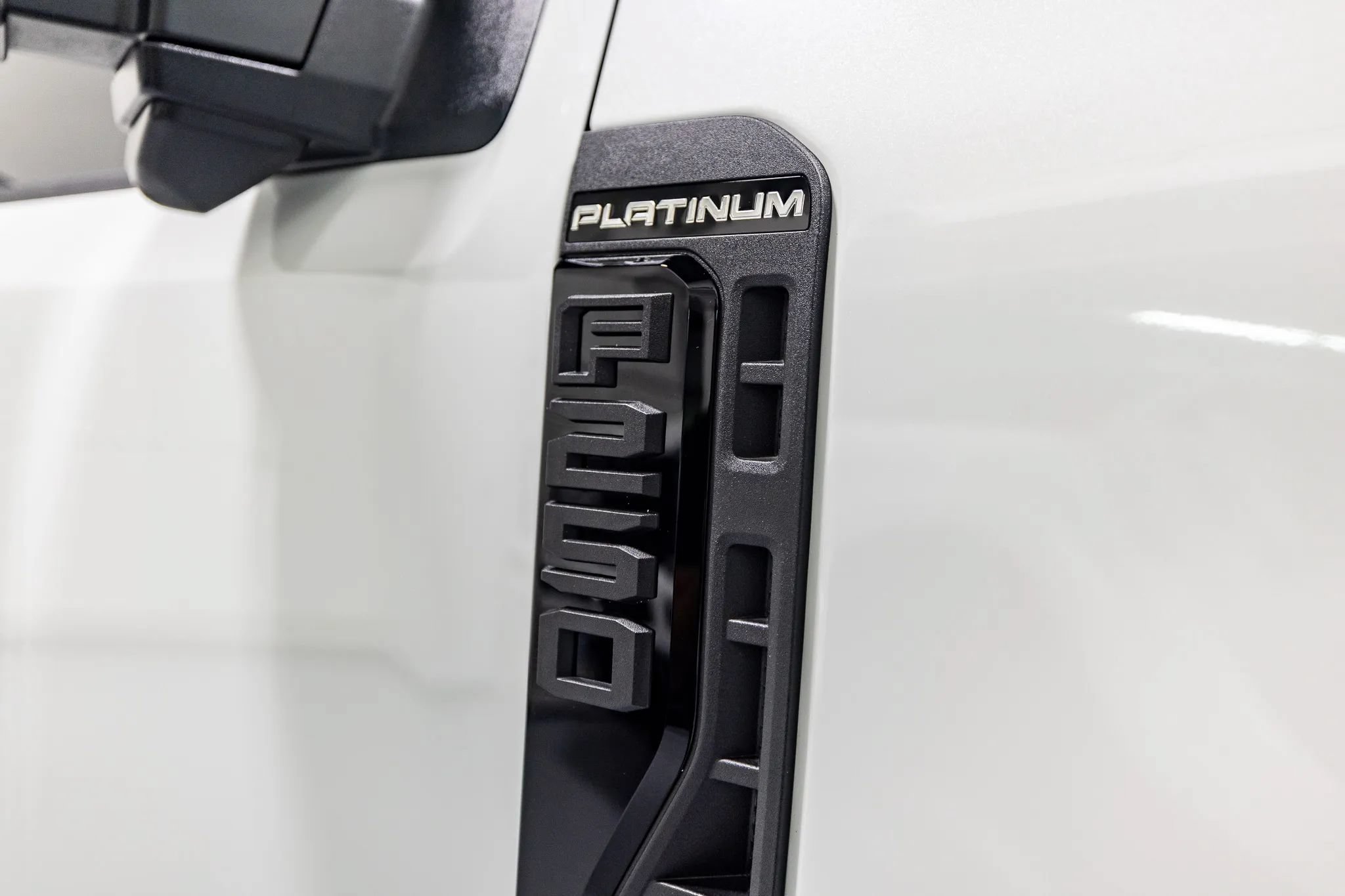 Used 2026 Ford F250 Platinum w/ Tremor Off-Road Package AWD/4WD image 28