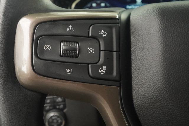 Used 2024 Chevrolet Silverado 2500 High Country w/ Technology Package AWD/4WD image 17