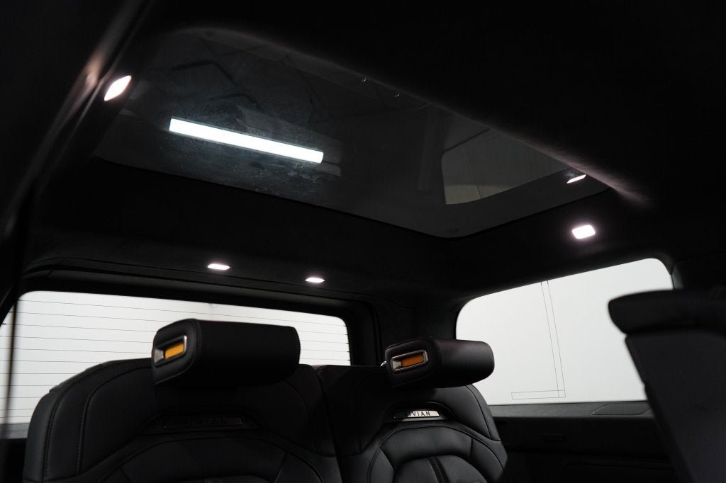 Used 2023 Rivian R1S Adventure Quad AWD/4WD image 18
