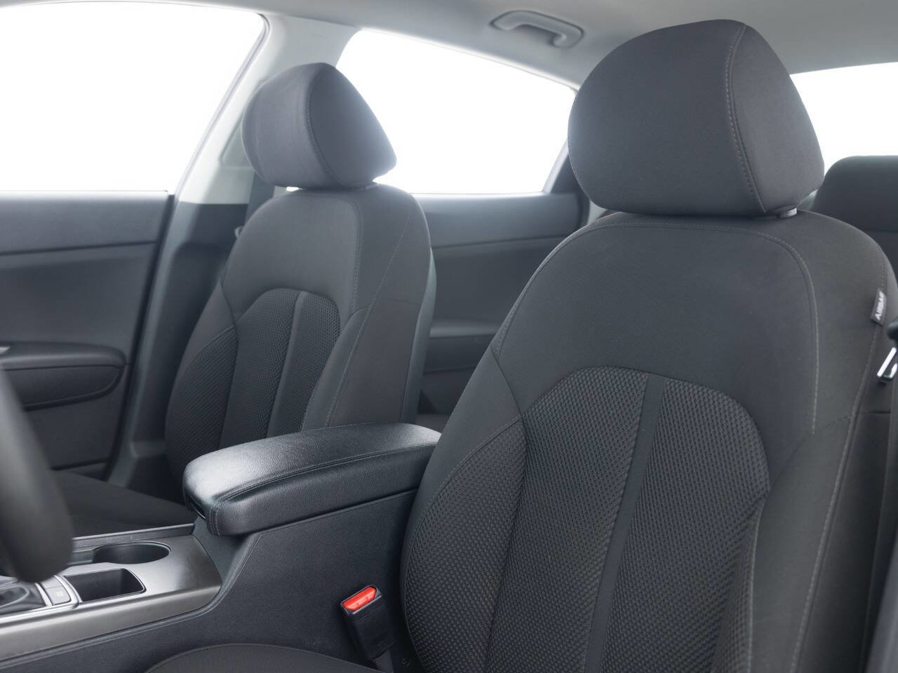 Used 2020 Kia Optima LX image 22