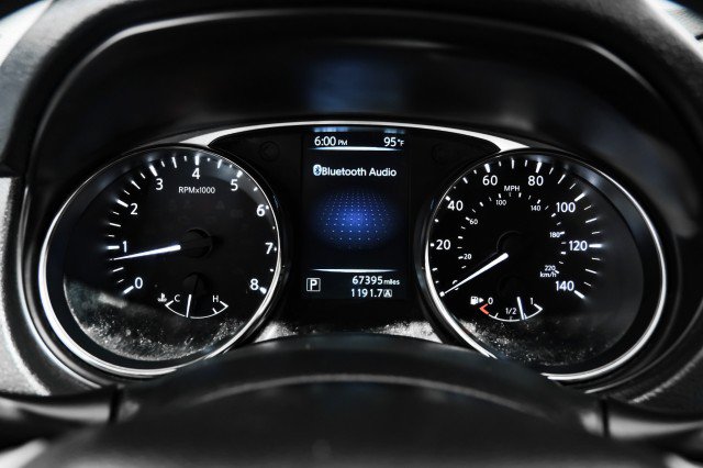 Used 2016 Nissan Rogue S AWD/4WD image 18