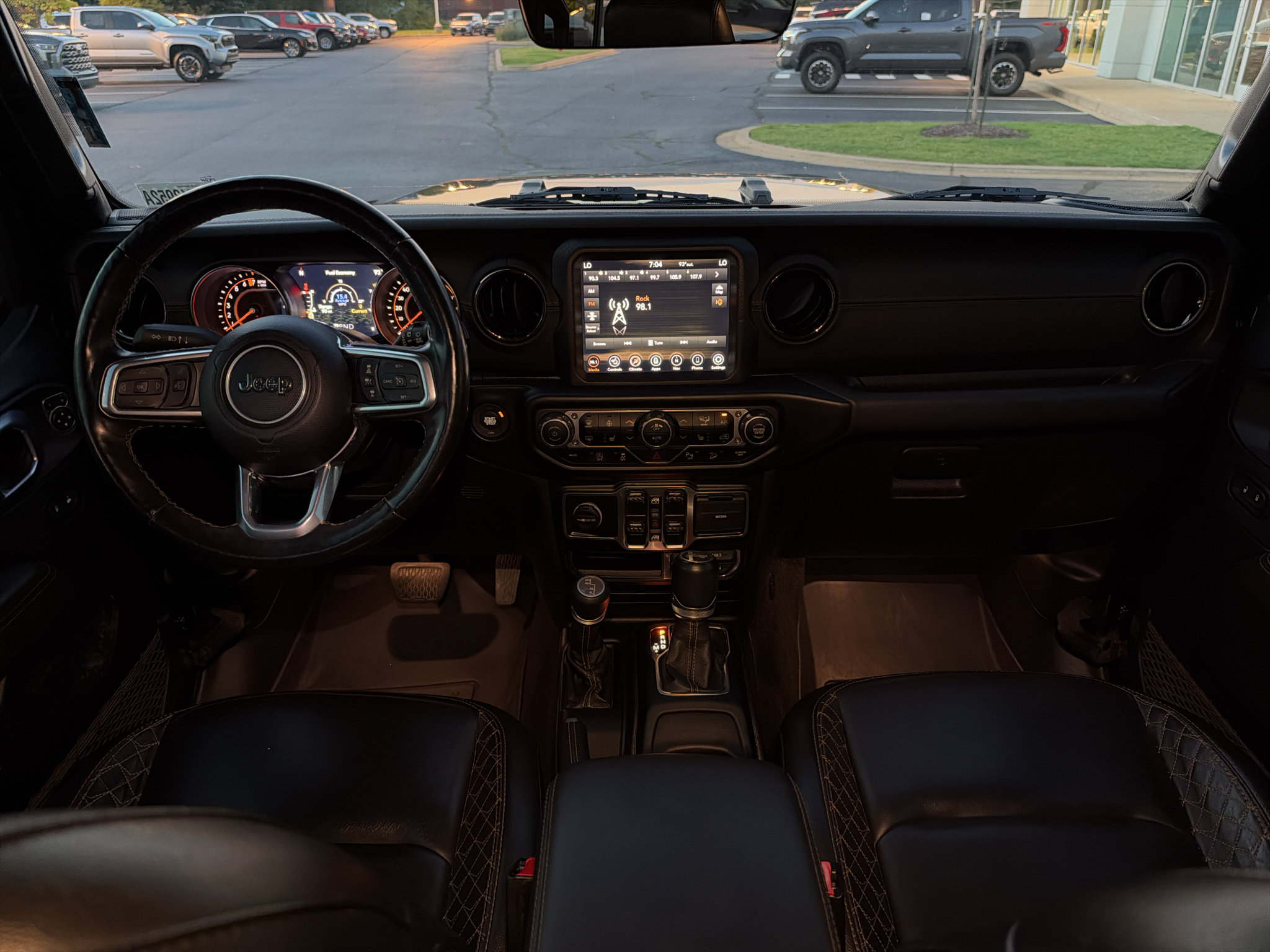 Used 2021 Jeep Wrangler Unlimited Sahara AWD/4WD image 20