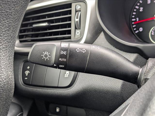 Used 2016 Kia Sorento LX image 11