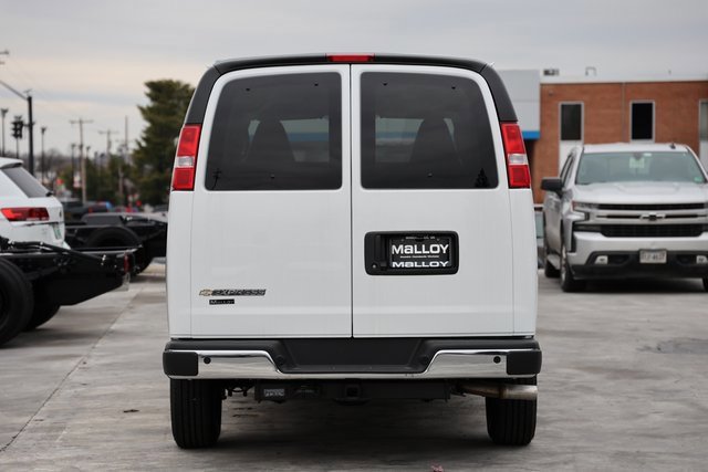 New 2024 Chevrolet Express 2500 image 3