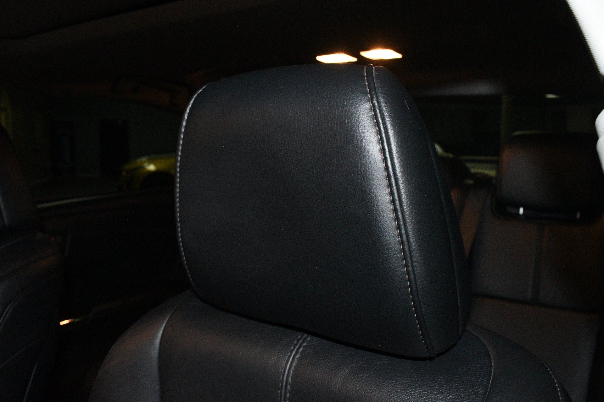 Used 2015 Toyota Avalon XLE Touring FWD image 9