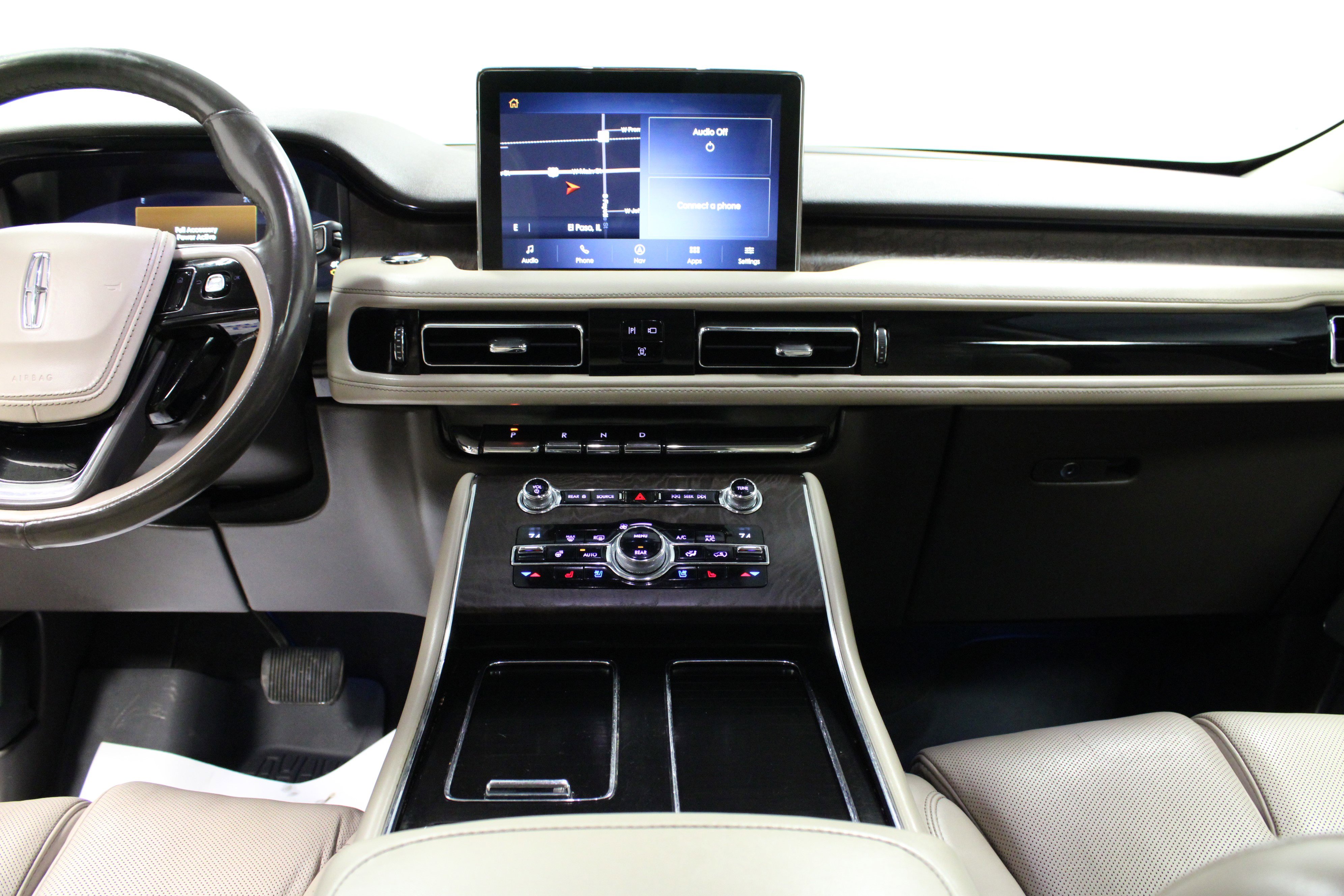 Used 2020 Lincoln Aviator Reserve w/ Equipment Group 202A image 19