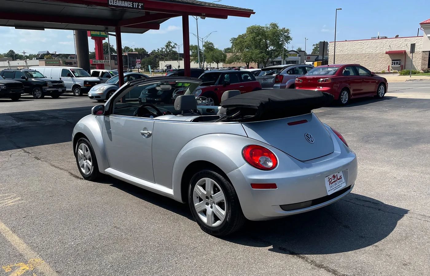 Used 2007 Volkswagen Beetle Convertible w/ Package 1 FWD image 7