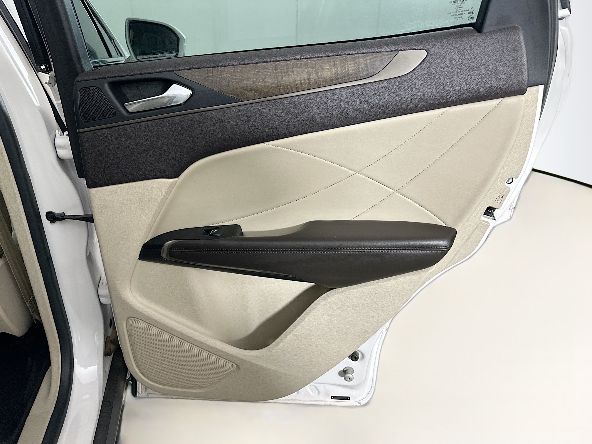 Used 2019 Lincoln MKC Reserve w/ MKC Technology Package FWD image 31