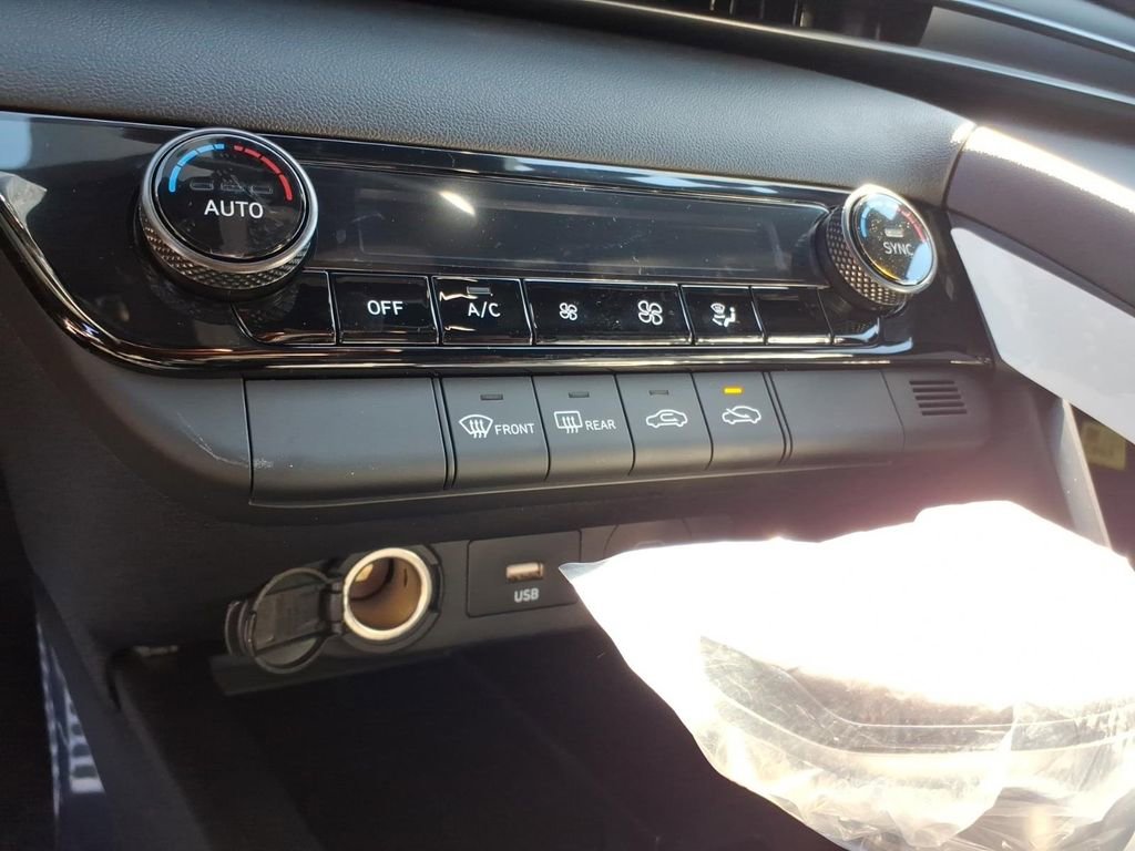 New 2026 Hyundai Elantra SEL Sport Premium w/ Cargo Package FWD image 24