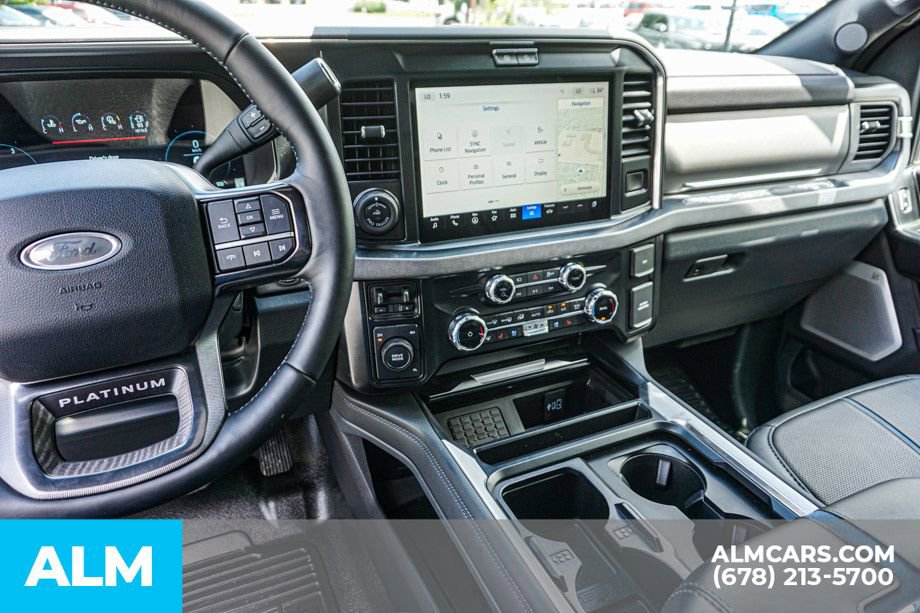 Used 2025 Ford F450 Platinum w/ FX4 Off-Road Package image 32