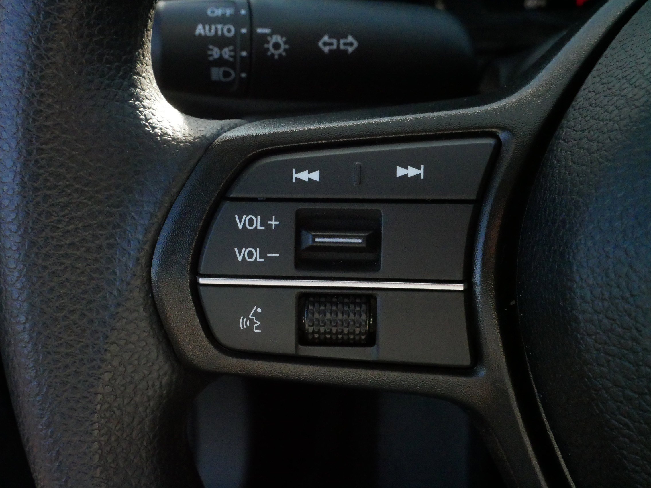 Certified 2025 Honda Accord SE image 27