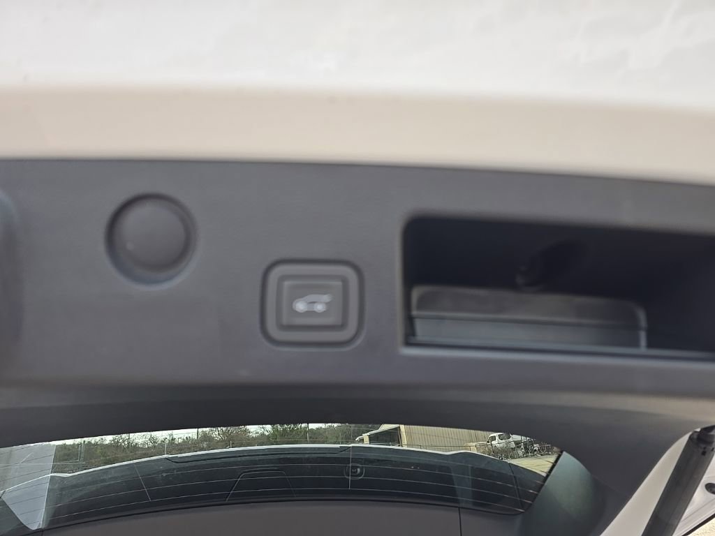 New 2026 Chevrolet Equinox LT w/ Convenience Package II image 7