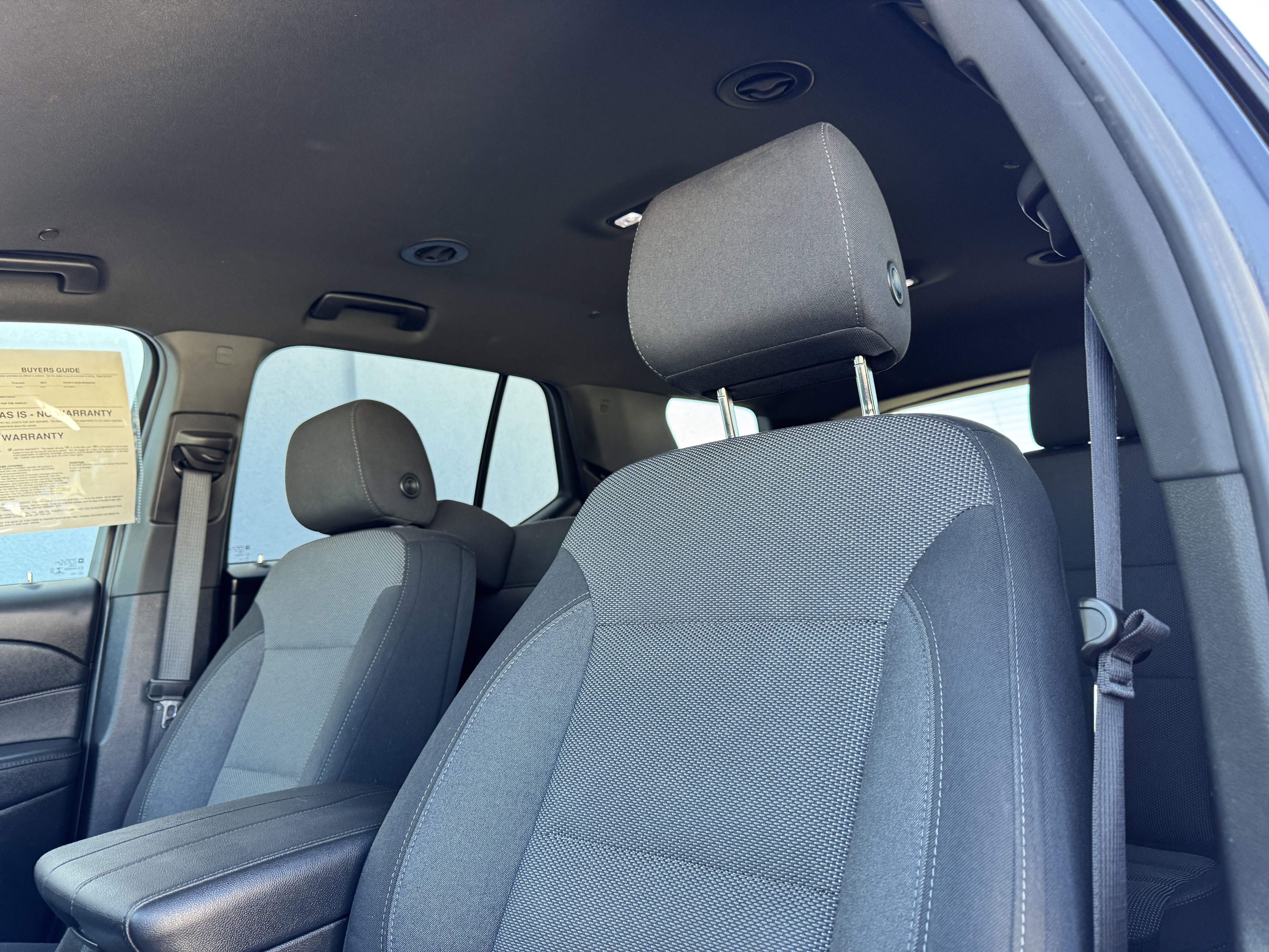 Used 2023 Chevrolet Traverse LT w/ Rear Camera Mirror Package image 12