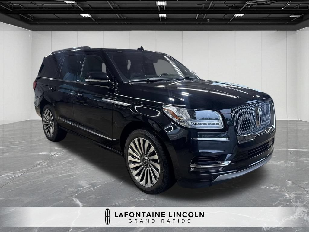 Certified 2020 Lincoln Navigator Reserve w/ Luxury Package AWD/4WD image 7