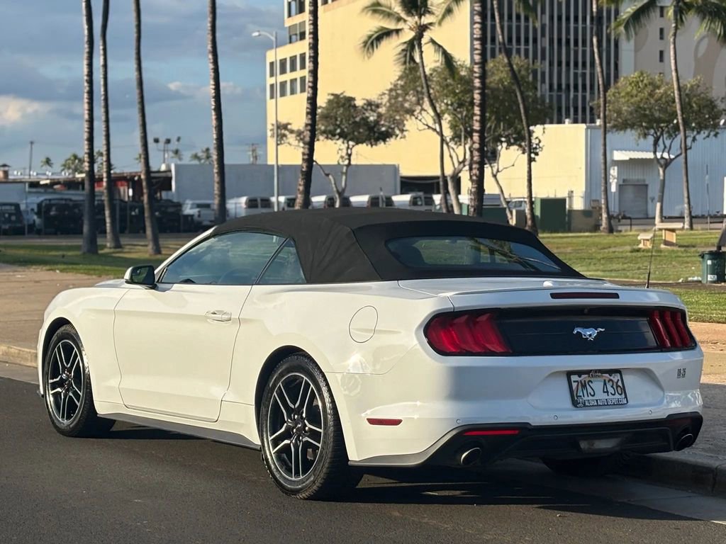 Used 2020 Ford Mustang Premium image 3