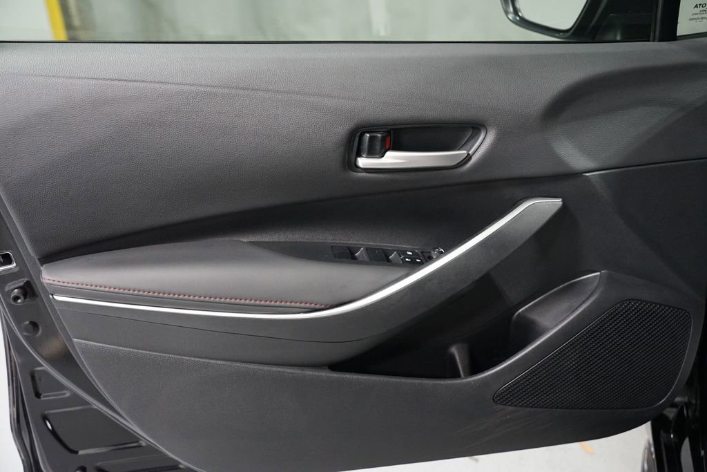 Certified 2024 Toyota Corolla SE Nightshade w/ SE Convenience Package image 30